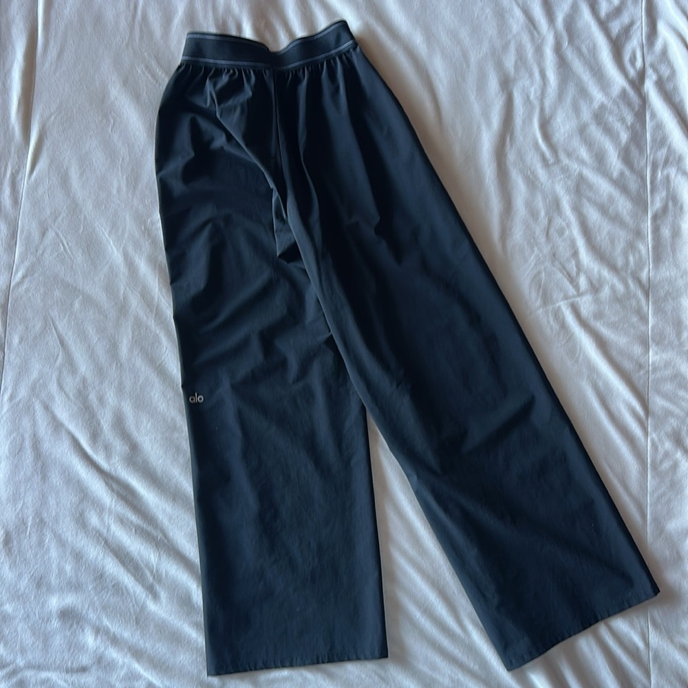 ALO Suit Up Trouser - Picture 3 of 3